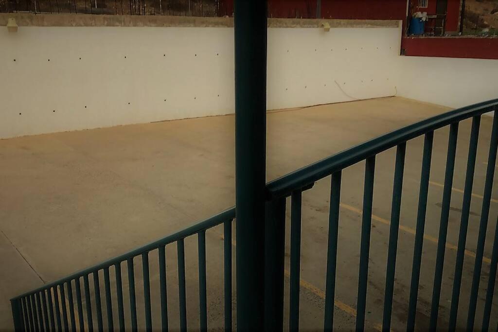 Lovely 1 Bedroom Apartment W/Private Parking Ensenada Dış mekan fotoğraf